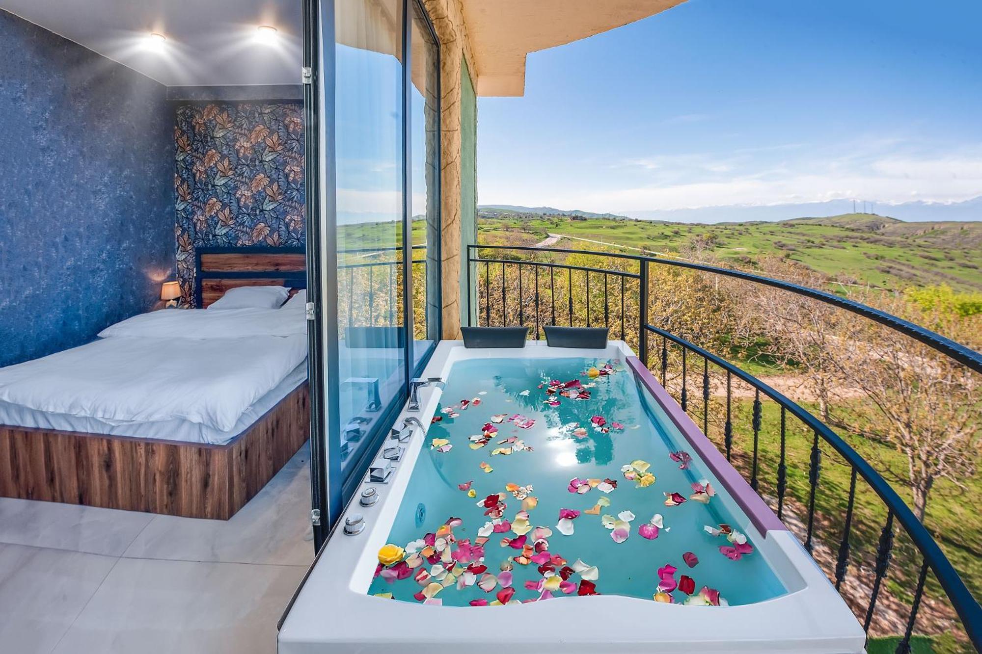 Villaggio Mirzaani Resort Сигнахи Экстерьер фото